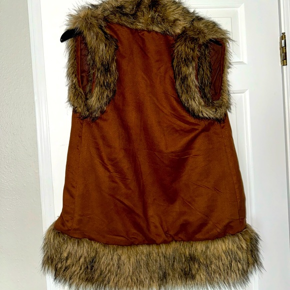 Judith March - Picture 2 of 2